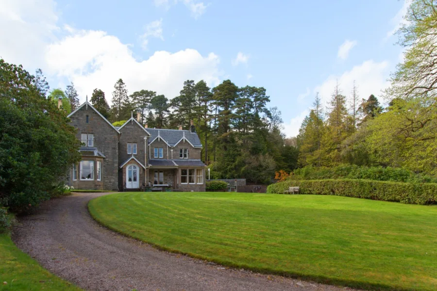 Eilean Shona House